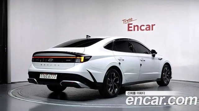 Hyundai Sonata — Фото автомобиля 2