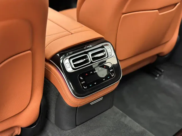 Mercedes-Benz S-Class — Фото автомобиля 15