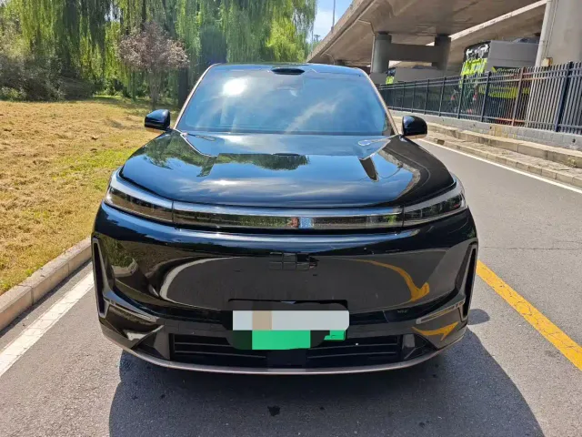 Geely Galaxy M9 — Фото автомобиля 2