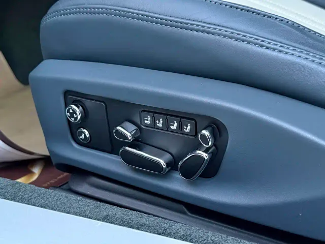 Bentley Continental — Фото автомобиля 14