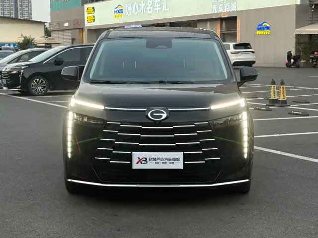 GAC Trumpchi E8 — Фото автомобиля 3