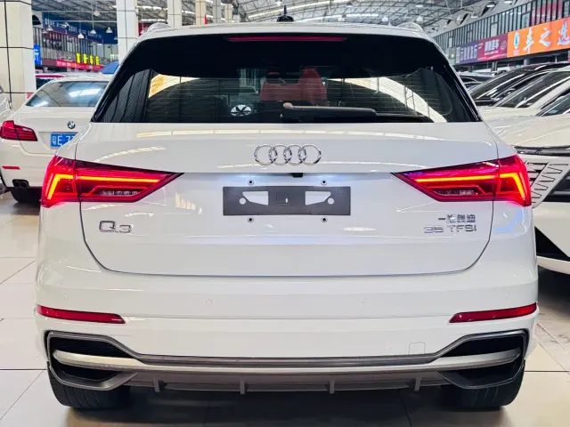 Audi Q3 — Фото автомобиля 12