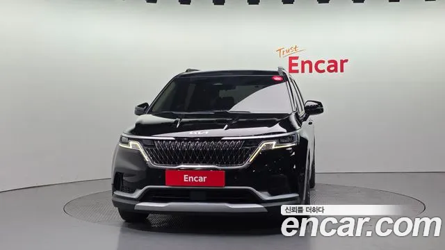 Kia Canival — Фото автомобиля 3