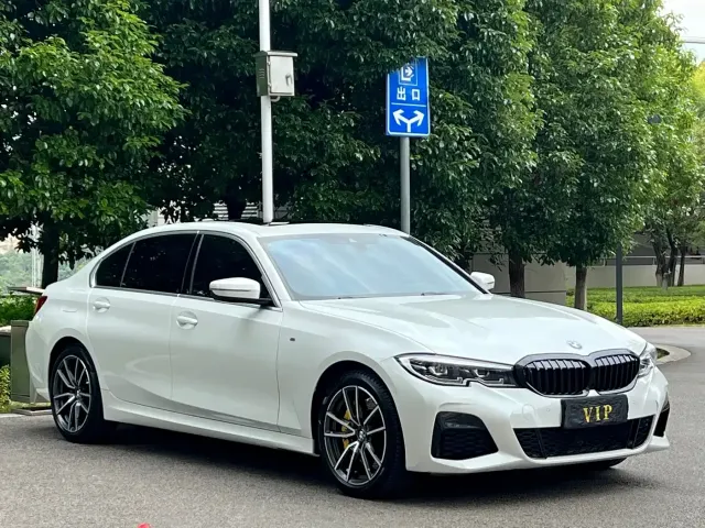 BMW 3 Series — Фото автомобиля 3
