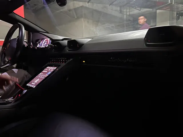 Lamborghini Huracan — Фото автомобиля 5