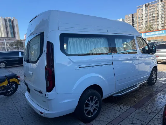 Ford Transit — Фото автомобиля 12
