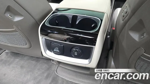 Kia Canival Carnival 4 поколение 9 мест Signature — Фото автомобиля 27
