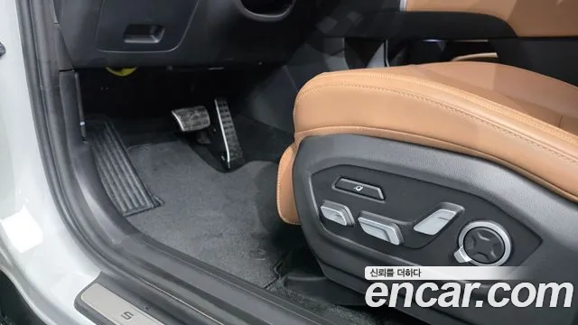 Hyundai Santafe Santa Fe (MX5) Бензин 2.5T 2WD — Фото автомобиля 27