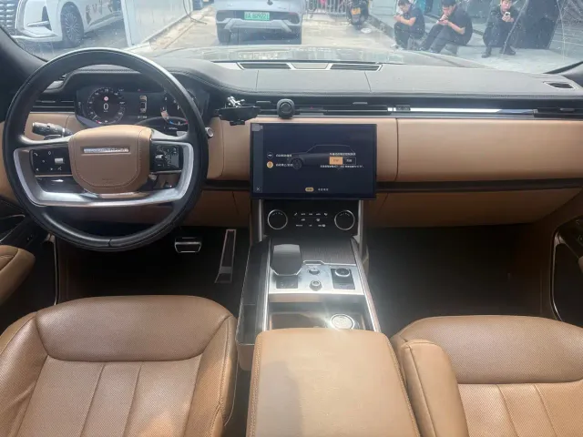 Land Rover Range Rover — Фото автомобиля 7