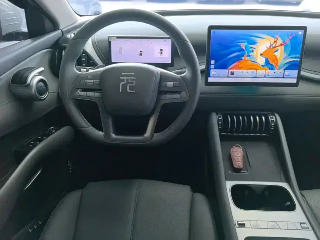 BYD Yuan PLUS — Фото автомобиля 10