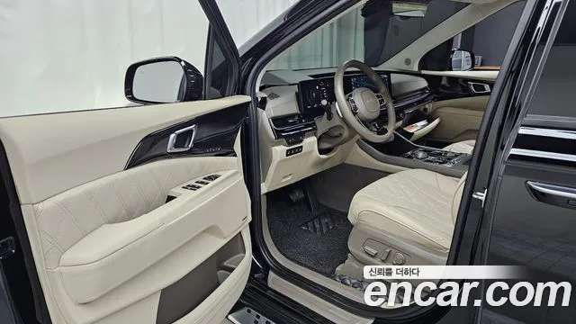 Kia Carnival Generation 4 — Фото автомобиля 15