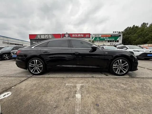 Audi A6L — Фото автомобиля 5