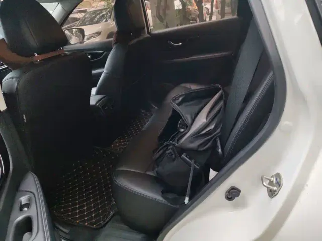 Nissan X-Trail — Фото автомобиля 14