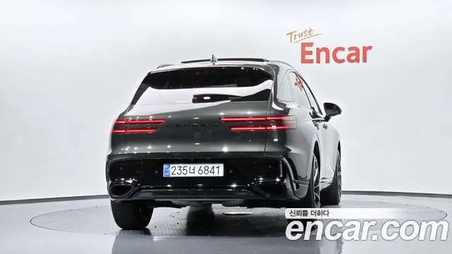 Genesis GV70 — Фото автомобиля 4