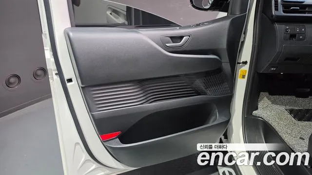 Hyundai Staria Staria — Фото автомобиля 24