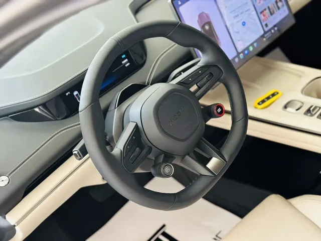 Xiaomi SU7 — Фото автомобиля 14