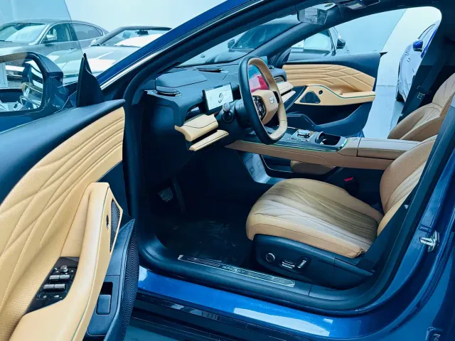 Geely Galaxy Xingyao 8 — Фото автомобиля 4