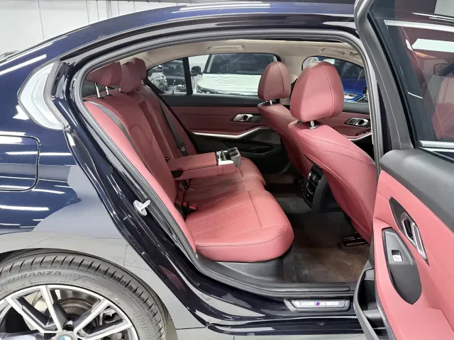 BMW 3 Series — Фото автомобиля 12
