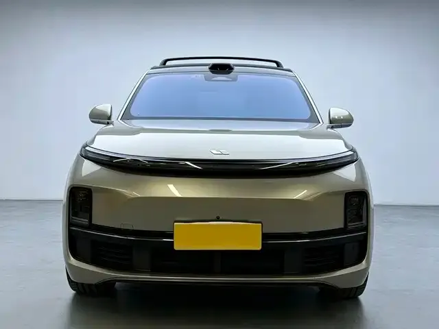 Li Auto L9 — Фото автомобиля 2