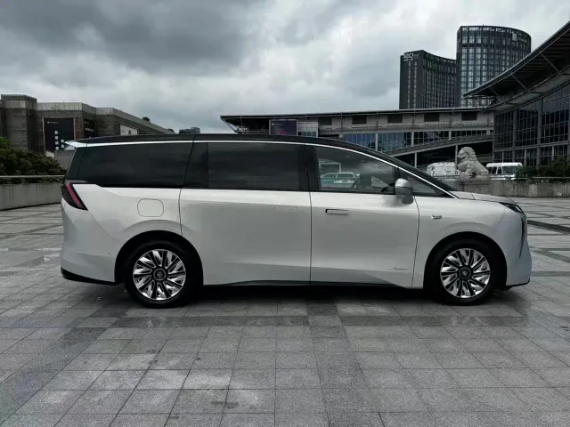 Buick Zhijing Shijia — Фото автомобиля 5