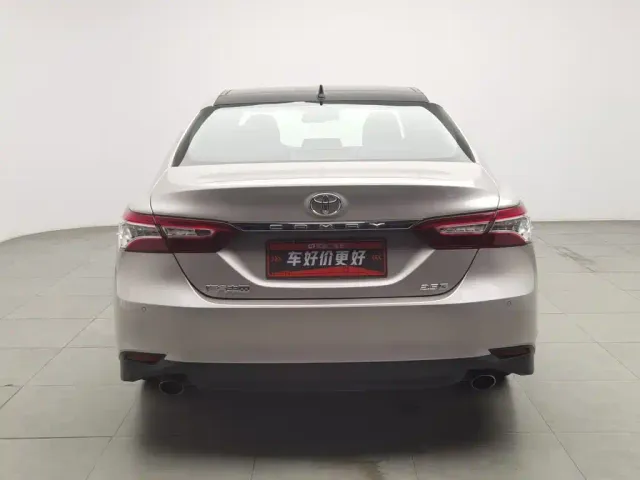 Toyota Camry — Фото автомобиля 4