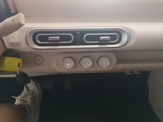 Wuling Hongguang Mini EV — Фото автомобиля 12