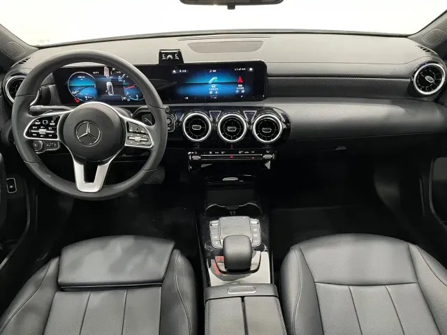 Mercedes-Benz A-Class — Фото автомобиля 6