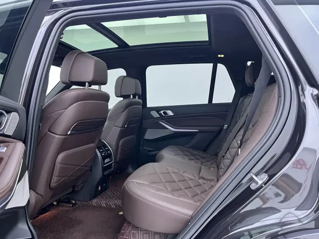 BMW X5 — Фото автомобиля 11