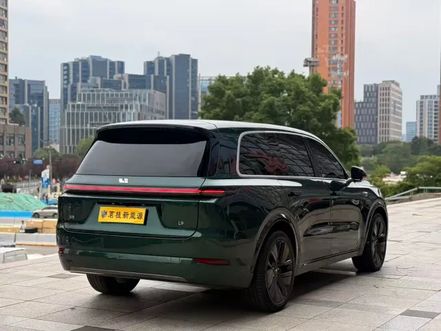 Li Auto L9 — Фото автомобиля 7