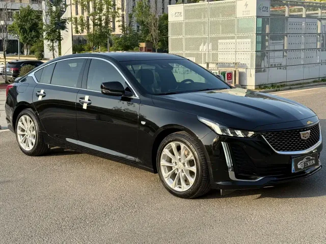 Cadillac CT5 — Фото автомобиля 2