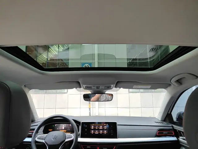 Volkswagen Lavida 2024 Model 300TSI DSG Starlight Full Comfort Edition — Фото автомобиля 13