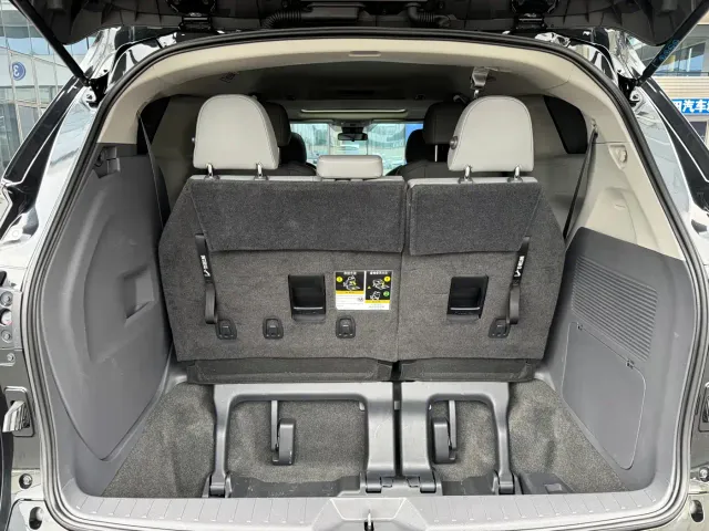 Toyota Granvia — Фото автомобиля 7