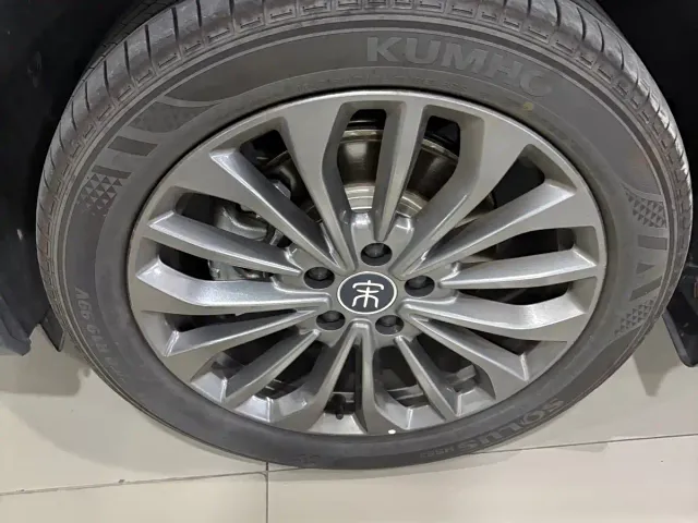 BYD Song Ultra — Фото автомобиля 2