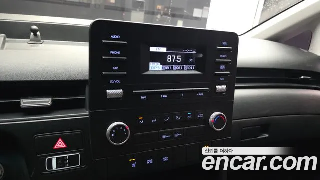 Hyundai Staria Staria — Фото автомобиля 16