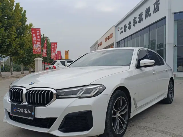 Фотография автомобиля — BMW 5 Series