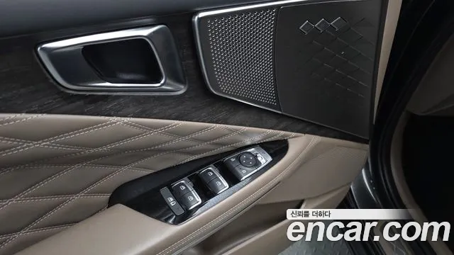 Kia K8 Hybrid — Фото автомобиля 30