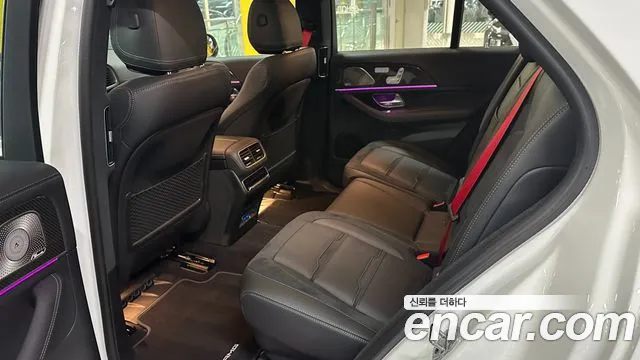 Mercedes-Benz GLE-Class — Фото автомобиля 14