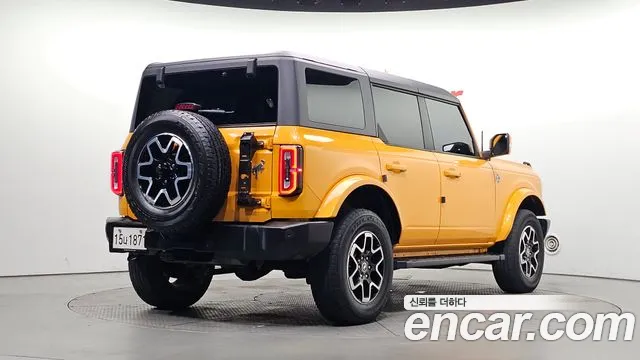 Ford Bronco 6th Gen — Фото автомобиля 2