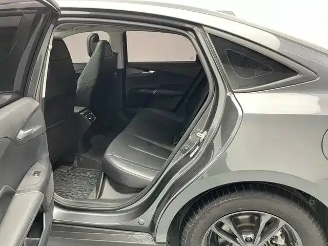Changan Lamore — Фото автомобиля 8