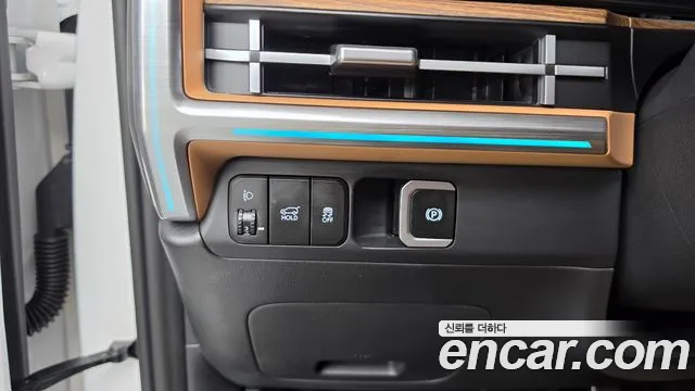 Hyundai Santa Fe MX5 — Фото автомобиля 20