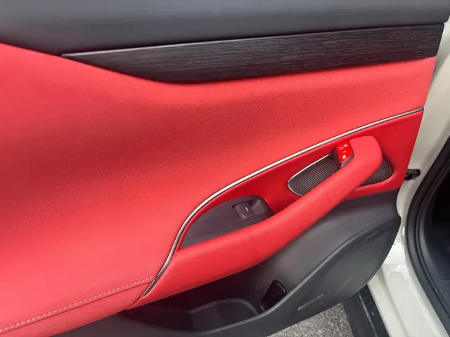 Xiaomi SU7 — Фото автомобиля 7