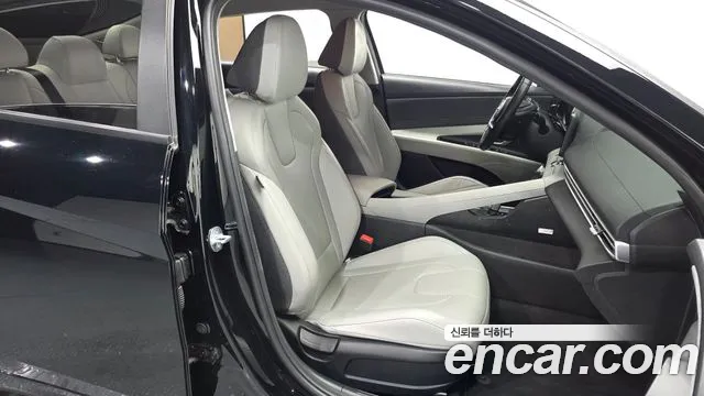 Hyundai AVANTE — Фото автомобиля 26