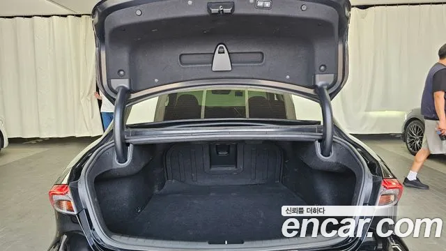 Hyundai Grandeur Новый Grandeur IG — Фото автомобиля 20