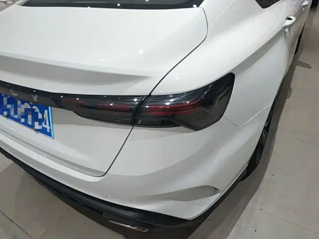 Geely Binrui — Фото автомобиля 7