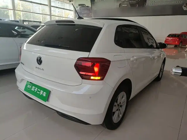 Volkswagen Polo — Фото автомобиля 6