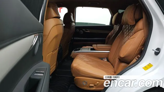 Genesis GV80 — Фото автомобиля 17