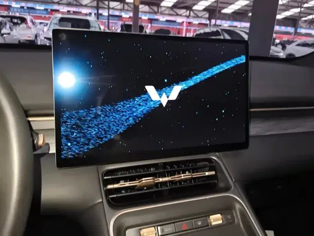 Wuling Starlight S — Фото автомобиля 13