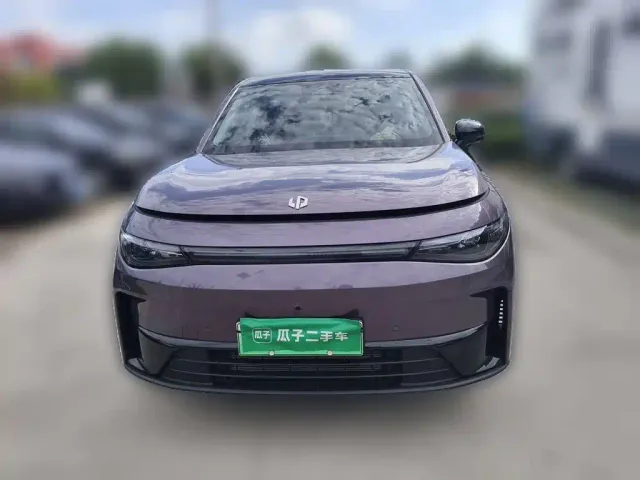 Leapmotor C10 — Фото автомобиля 2