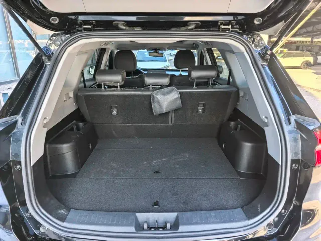 Chery Tiggo 8 — Фото автомобиля 10