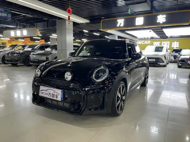 MINI Hatch — Фото автомобиля 2